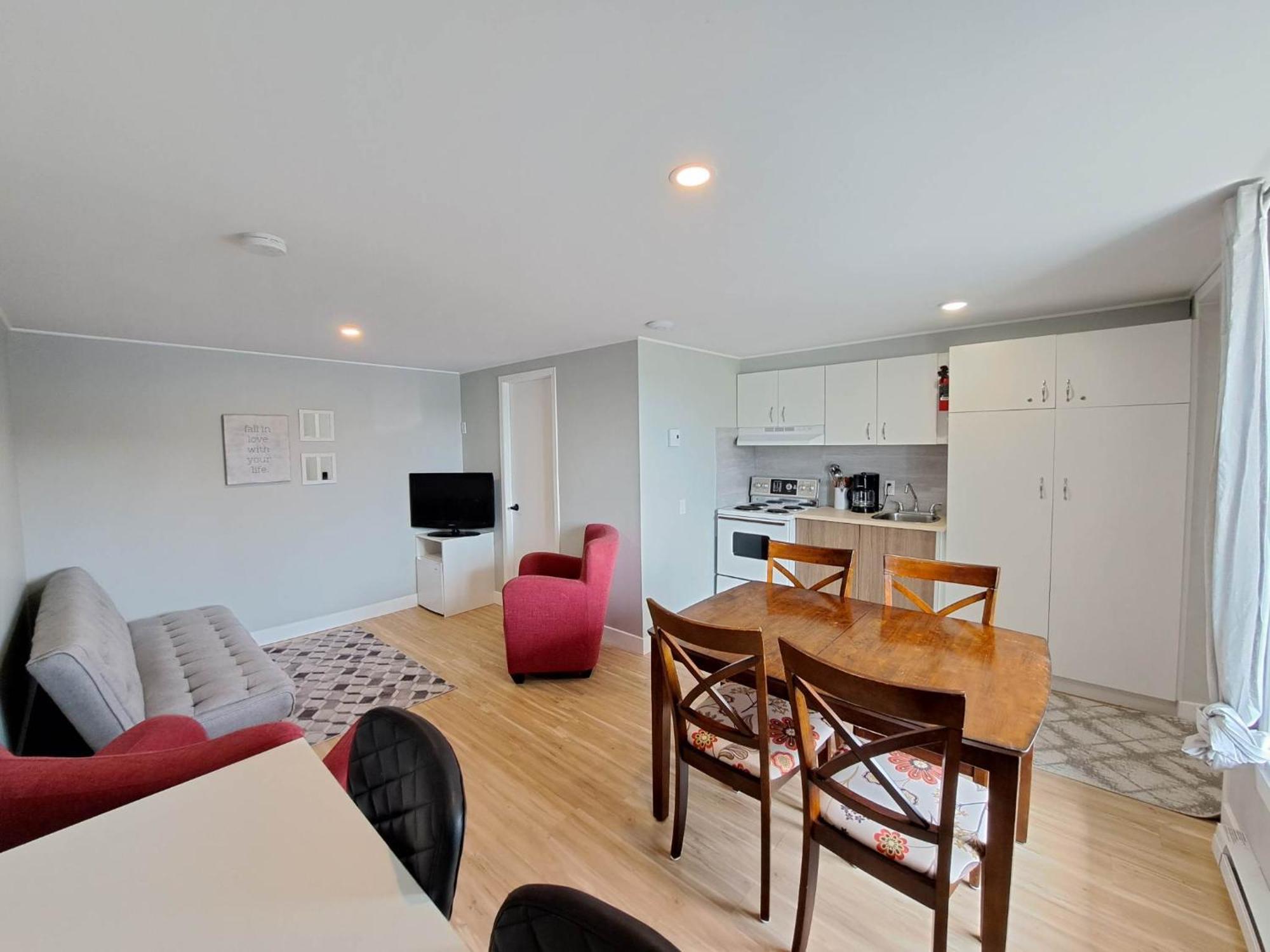 Habitations Zenith Apartment Sainte-Anne-de-Beaupre Exterior photo